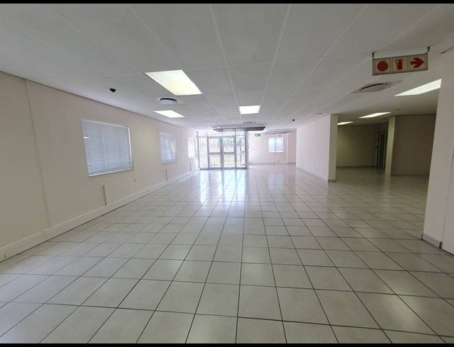 2,805M² WAREHOUSE FOR SALE IN ORMONDE